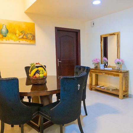 Ewan Tower Hotel Apartments Adzsmán Kültér fotó