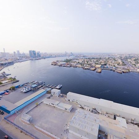 Ewan Tower Hotel Apartments Adzsmán Kültér fotó