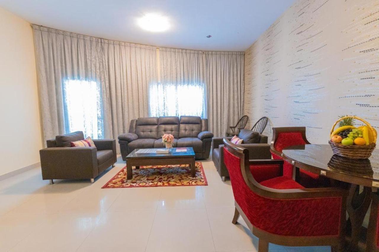 Ewan Tower Hotel Apartments Adzsmán Kültér fotó